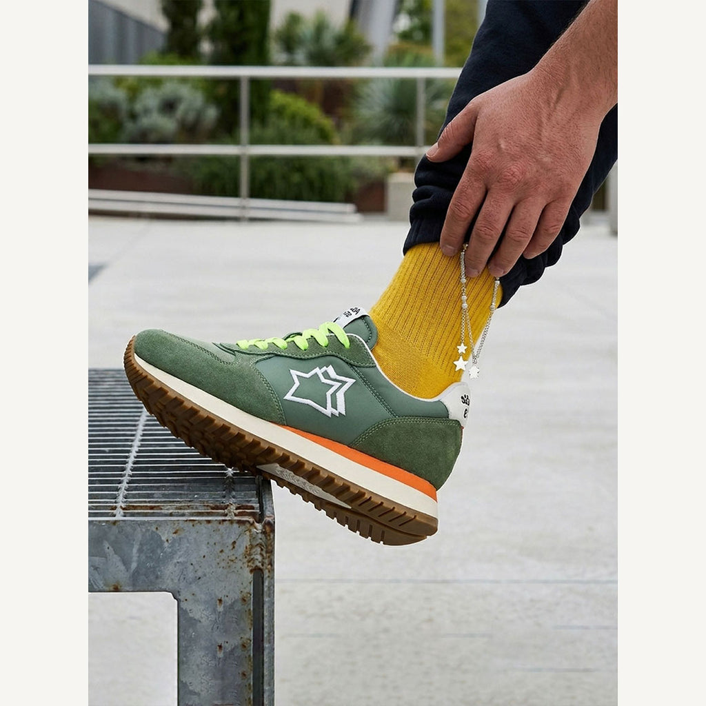 MENNEA MINN1010-0700 Military green スニーカー